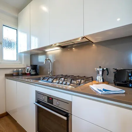 Stunning View - Larihome A27 Apartment