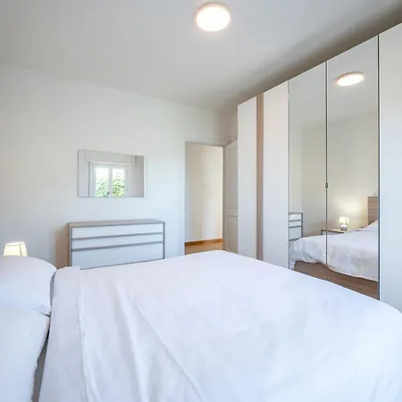 Stunning View - Larihome A27 Apartment